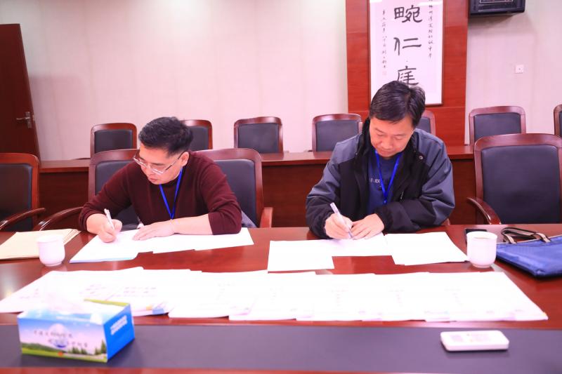 EB0A1720.JPG EB0A1720.JPG