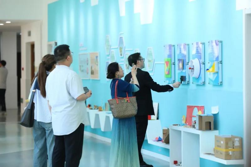 课程基地1.jpg 课程基地1.jpg